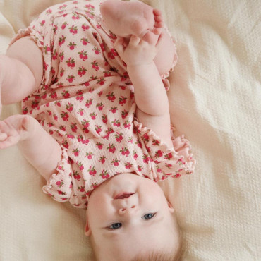 Barboteuse à volants Chleo - Rosie rose