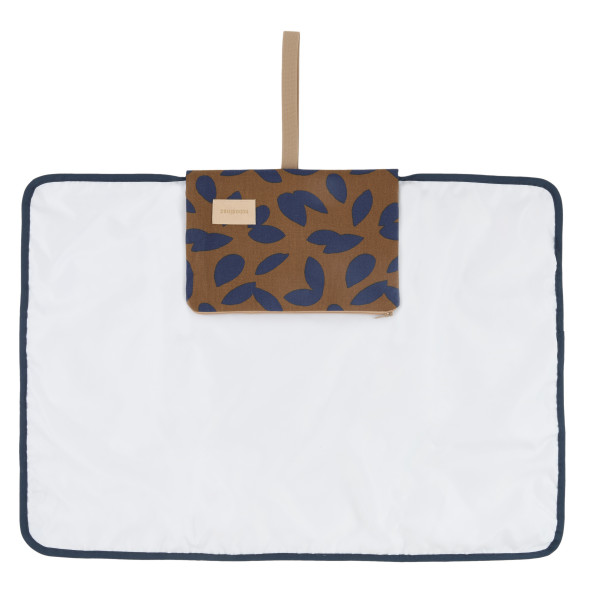 Matelas à langer waterproof Hyde park - Blue leaves