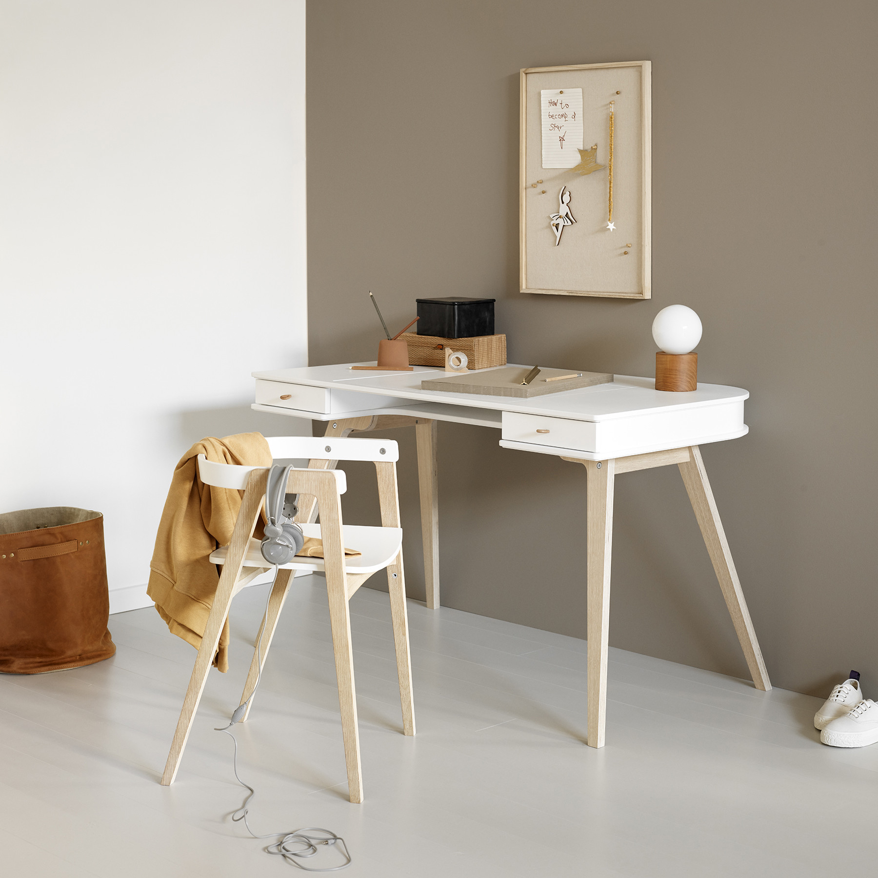 Ensemble bureau et chaise Wood - Blanc et chêne - Le Pestacle de Maëlou